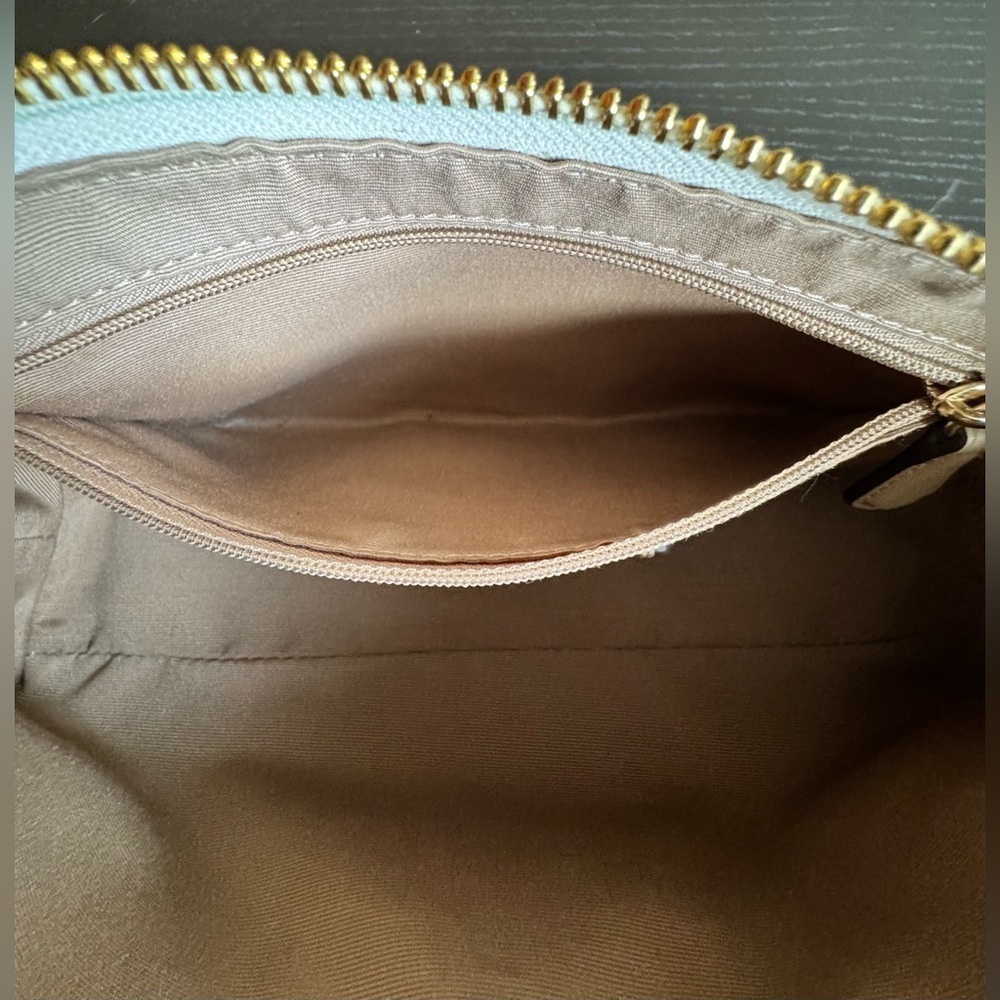 Coach
CHARLOTTE CROC EMBOSSED SHOULDER BAC - Picture 16 of 16